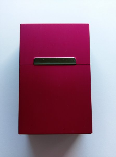 Plechová krabička na cigarety - Červená